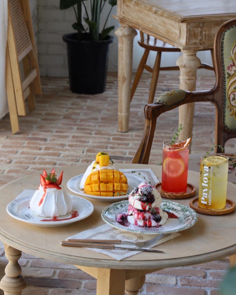 Pavlova  studios 京都