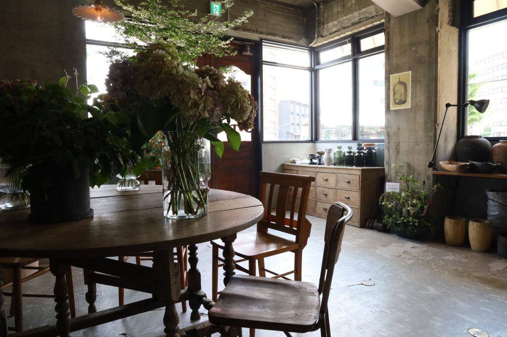 2ème MAISON  花と料理