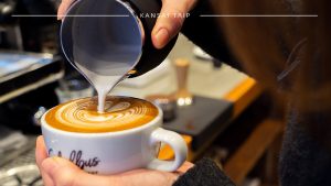 【西元町おすすめカフェ】神戸のスクールバスコーヒーストップは居心地抜群！