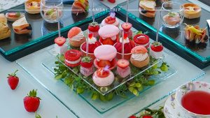 【大阪マリオット都ホテル】貴重な国産「夏いちご」づくしのアフタヌーンティーでリフレッシュ!