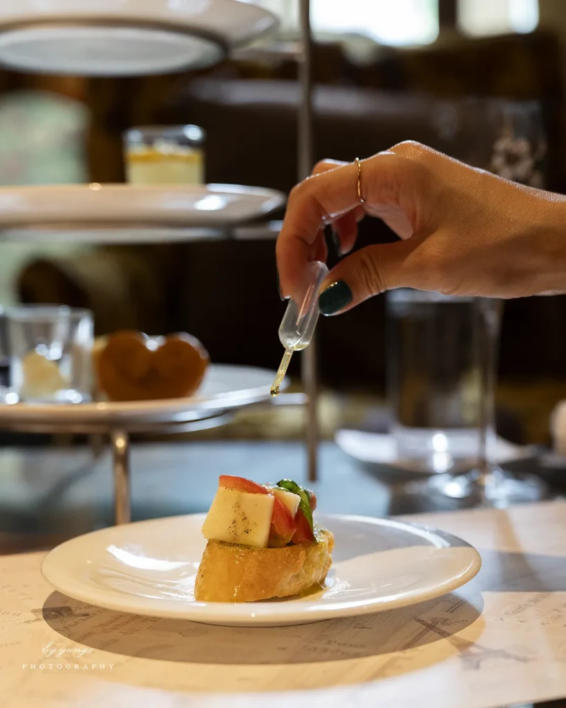 「ザ・ロビーラウンジ」リッツカールトン大阪 アフタヌーンティー