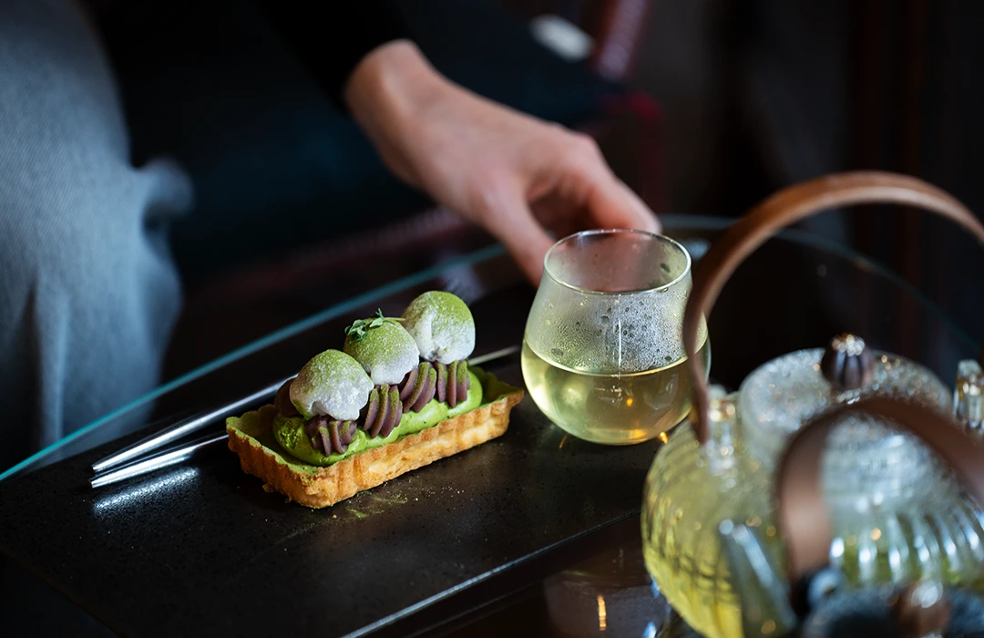 Hyde & Away 京都御所南店でタルトとお酒でカフェ時間