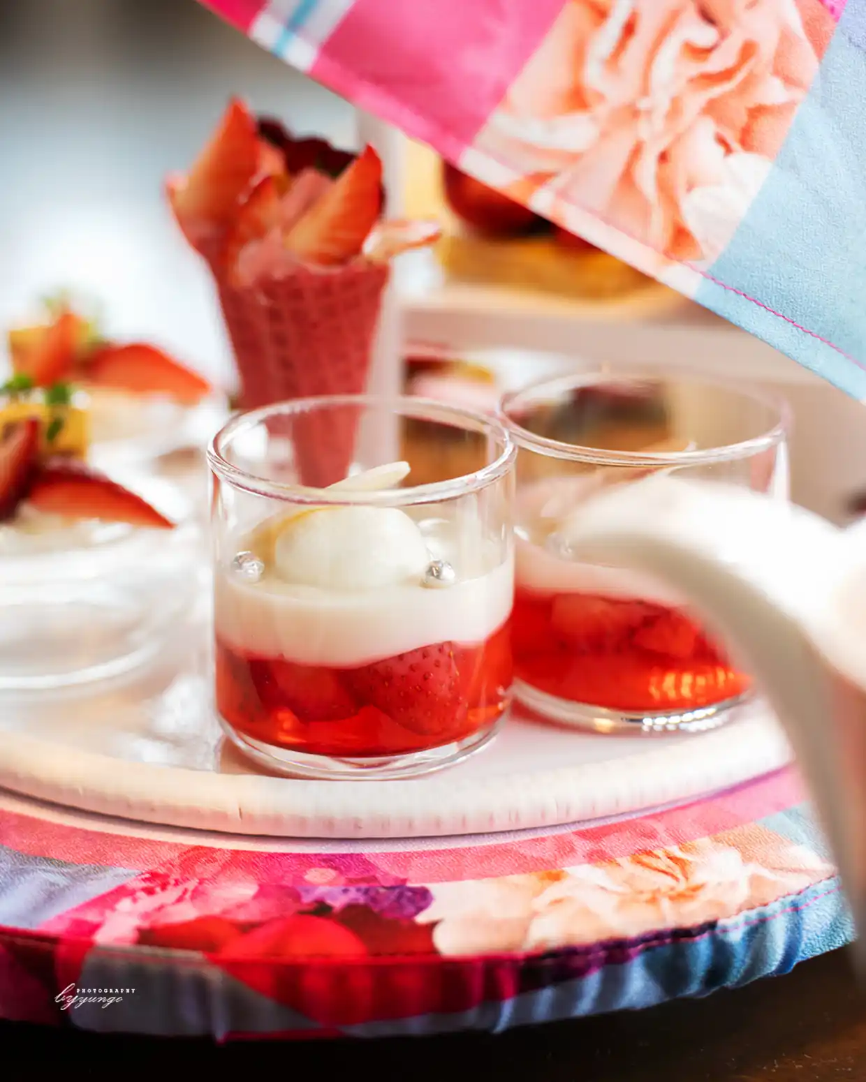 「Modern Victoria」ストロベリーアフタヌーンティー コンラッド大阪